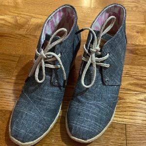 Toms wedge heel canvas shoes, denim blue.